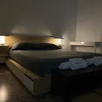 La Finestra Su Savona, Savona