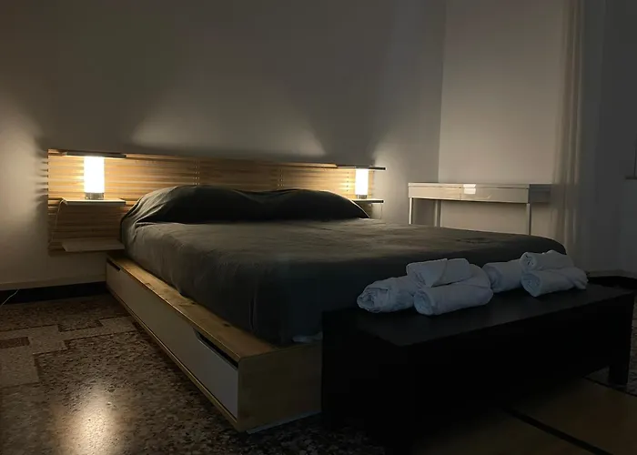 La Finestra Su Savona, Savona